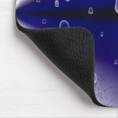 Regentropfen auf Lila Regenbogen Mousepad (Ecke)