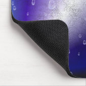 Regentropfen auf Lila Regenbogen Mousepad (Ecke)