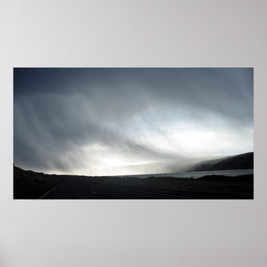 Regenwolken und Sonne auf dem Wasser3 Poster (Vorne)
