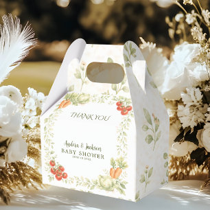 Regional angebaute Gemüsekarotten Tomaten Blumen Geschenkschachtel