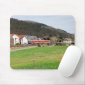 Regionalbahn nach Marburg in Buchenau Mousepad (Mit Mouse)