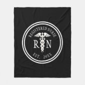 Registriert Nurse RN Caduceus Abschluss Jahr Fleecedecke (Vorderseite)