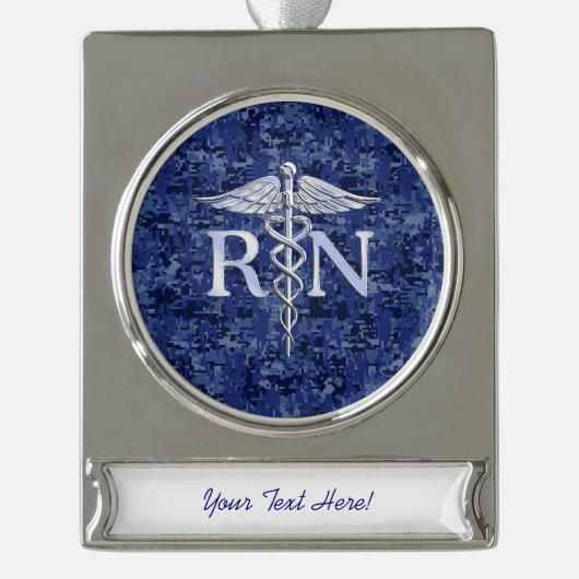 Registriert Nurse RN Caduceus auf Navy Blue Camouf Banner-Ornament Silber (Vorderseite)