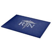 Registriert Nurse RN Silver Caduceus auf Navy Blue Schneidebrett (Ecke)
