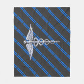 Registriert Nurse RN Silver Caduceus Fleecedecke (Vorderseite)
