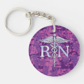 Registriert Nurse RN Silver Caduceus Fuchsia Camou Schlüsselanhänger (Vorderseite)