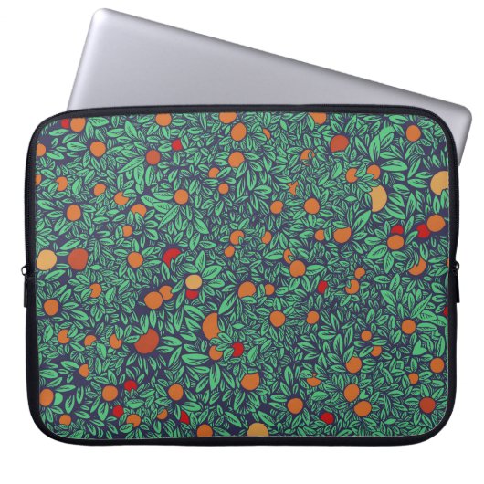 Reicher Orchard: Vintages Baummuster. Laptopschutzhülle (Vorderseite)