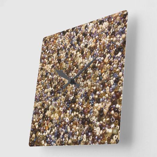 Reichtum an Saatbeeren Quadratische Wanduhr (Winkel)