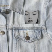 Reife Frau 2 Button (Beispiel)