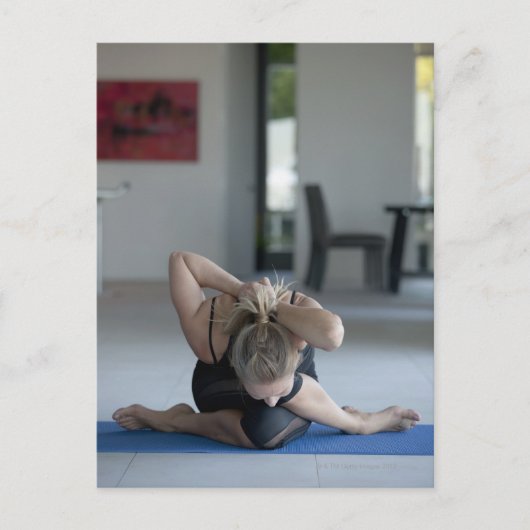 Reife Frau, die 3 Postkarte (Vorderseite)