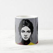 Reife Frau, in doppelter Farbe Kaffeetasse (Mittel)