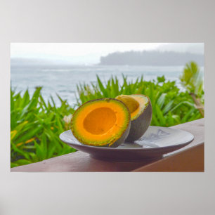 Reife halbierte Reed-Avocado in Kauai, Hawaii Poster