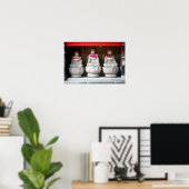 Reihe von Jizo-Mönchsstatuen mit Lack und Hut - Ja Poster (Heimbüro)