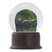 Reihe von Schildkröten Grünes Foto Schneekugel (Rückseite)