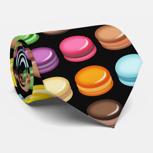 Reihen der Macaronen auf schwarz Krawatte (Gerollt)