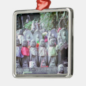 Reihen kleiner Jizo-Mönchsstatuen mit Bikes - Japa Ornament Aus Metall (Links)