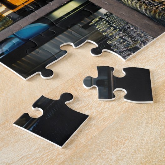 Reihen von Liquor-Flaschen in Bar Puzzle (Seite)