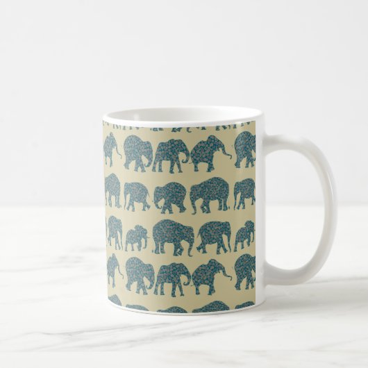 Reihen von Paisley Elephants auf Beige-Kaffee-Tass Kaffeetasse (Rechts)
