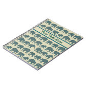 Reihen von Paisley Elephants auf Beige Spiral Note Notizblock (Linke Seite)