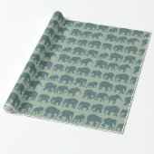 Reihen von Paisley Elephants auf der Seite Grün Geschenkpapier (Ungerollt)