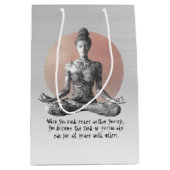 Reiki Master Lotus Pose Mittlere Geschenktüte (Vorderseite)