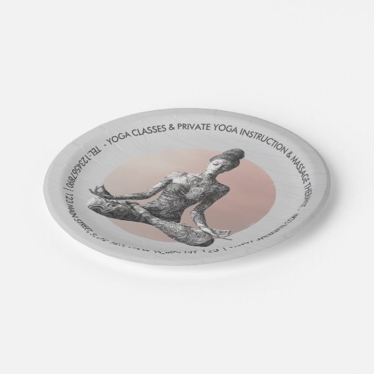 Reiki Master Lotus Pose Pappteller (Schrägansicht)