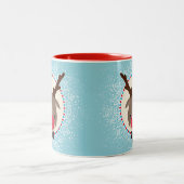 REINDEER CHRISTMAS niedliche rote Nase rudolph bla Zweifarbige Tasse (Mittel)