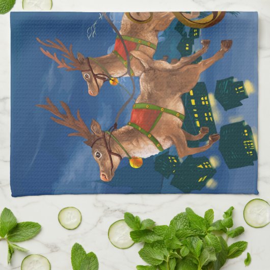 Reindeer Pulling Santa Claus Sleigh | Weihnachten Geschirrtuch (Gefaltet)