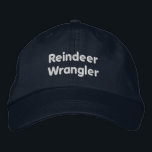 Reindeer Wrangler Elegant Marine Color Christmas E Bestickte Baseballkappe<br><div class="desc">Mit dieser Alternative Apparel Basic Adjustable Cap in Marine,  mit dem speziell bestickten Text "Rentier Wrangler",  lassen Sie Ihren Urlaubssinn abwarten. Die hochwertige Stickerei sorgt für eine fröhliche und festliche Touch. Diese individuell einstellbare Kappe sorgt für eine komfortable Passform für alle Ihre Urlaubsabenteuer.</div>