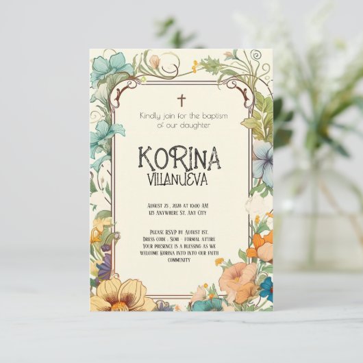 Reine Eleganz: Cream & Green Simple Floral Baptiss Einladung (Stehend Vorderseite)