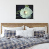 Reinheit, weiße Blume Leinwand (Insitu (Schlafzimmer))