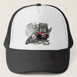 Reise auf der Route 66 mit einem Oldtimer-Motorrad Truckerkappe