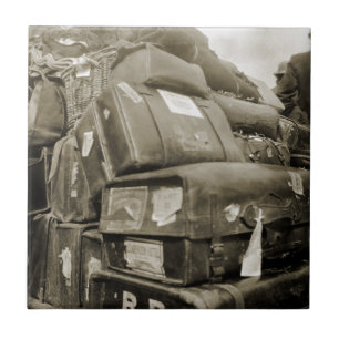 Reisegepäck-Fuhrmann-Wagen-Koffer aus den 1890er J Fliese
