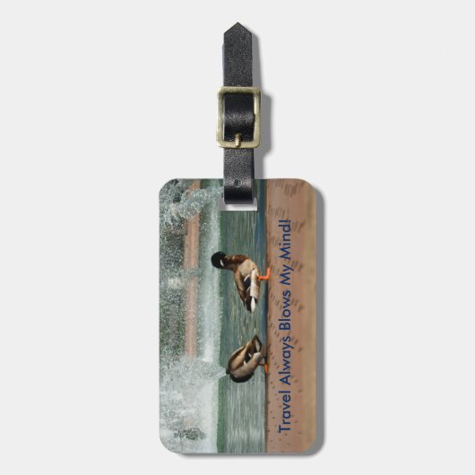 Reisen bläst mir meine Geisterente Gepäckanhänger (Vorderseite vertikal)