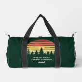 Reisen zum Sonnenuntergang im Grünen Camping indiv Duffle Bag (Vorderseite)