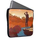 Reisende oder Entdecker mit Rucksack, stehend Laptopschutzhülle (Vorne Rechts)