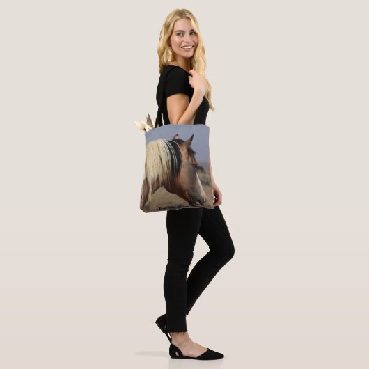 Reisende Wild Horse Tasche (Am Model)