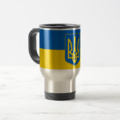 Reiseumarmung mit der Flagge der Ukraine Reisebecher (Vorderseite Links)