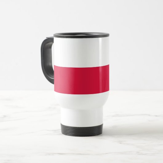 Reiseumarmung mit Flagge Polens Reisebecher (Vorderseite Links)