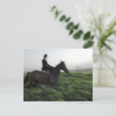 Reiten auf grünem Feld. Reitweibchen Postkarte (Stehend Vorderseite)