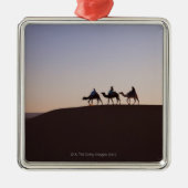 Reitenkamele der Leute, Marokko Silbernes Ornament (Vorne)
