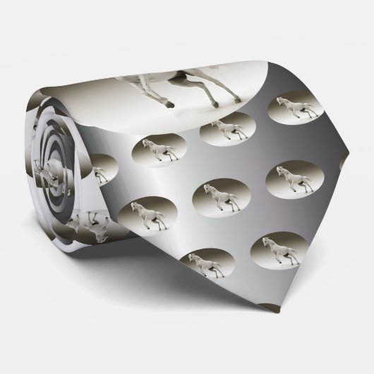 Reitpferd Krawatte (Gerollt)