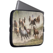 Reitpferde während der Roundup, Montana Laptopschutzhülle (Vorne Rechts)