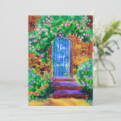 Reizende blaue hölzerne Tür zum geheimen Einladung (Stehend Vorderseite)