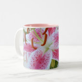 Reizende Lilien Zweifarbige Tasse (Vorderseite Links)