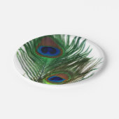 Reizende weiße Pfau-Federn Pappteller (Schrägansicht)