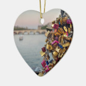 Reizender Abends-Himmel in Paris mit Keramik Ornament (Links)