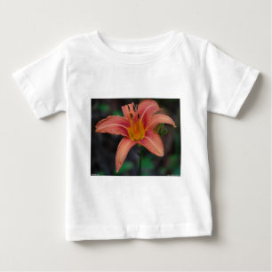 Reizvolle Braune Taglilie Bekleidung und Geschenke Baby T-shirt