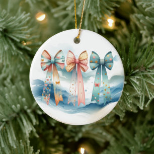 Reizvolle gemusterte Schleifen mit Schweif  Keramik Ornament