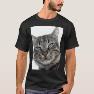 Reizvolles braunes Tabby-Katzen-Foto-Porträt T-Shirt